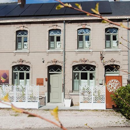 Maison D'Hote Les Notes Endormie Chambre Secrete Berzee Exterior photo